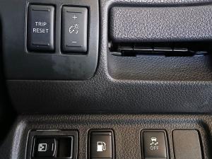 Nissan Navara 2.3D double cab Stealth auto - Image 14
