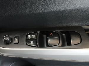 Nissan Navara 2.3D double cab Stealth auto - Image 8