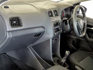 Volkswagen Polo Vivo hatch 1.4 Comfortline - Image 14