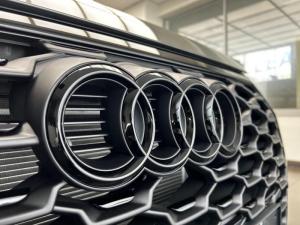Audi Q3 Sportback 35TDI Black Edition - Image 17