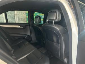 Mercedes-Benz C-Class C250 Elegance - Image 13