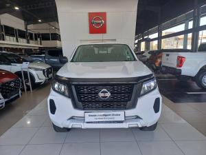 Nissan Navara 2.5DDTi double cab SE auto - Image 2