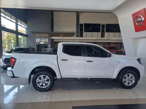 Nissan Navara 2.5DDTi double cab SE auto - Image 7