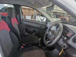 Renault Kwid 1.0 Zen - Image 10