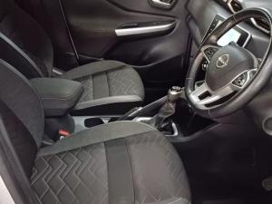 Nissan Magnite 1.0 Turbo Acenta Plus auto - Image 7
