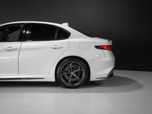Alfa Romeo Giulia Quadrifoglio - Image 19