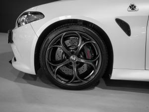 Alfa Romeo Giulia Quadrifoglio - Image 20