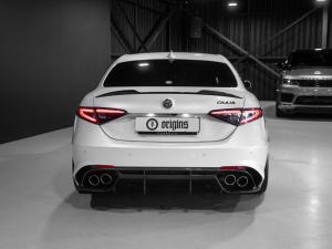 Alfa Romeo Giulia Quadrifoglio - Image 5