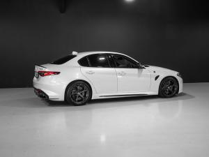 Alfa Romeo Giulia Quadrifoglio - Image 7