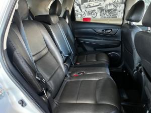 Nissan X-Trail 2.5 4x4 Acenta Tech - Image 12