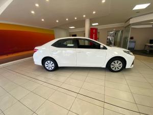 Toyota Corolla Quest 1.8 Plus manual - Image 3