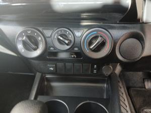 Toyota Hilux 2.4GD-6 Xtra cab Raider auto - Image 11
