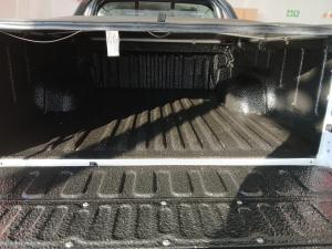 Toyota Hilux 2.4GD-6 Xtra cab Raider auto - Image 13