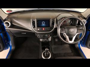 Toyota Vitz 1.0 XR manual - Image 6