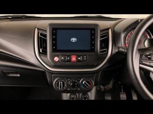 Toyota Vitz 1.0 XR manual - Image 24