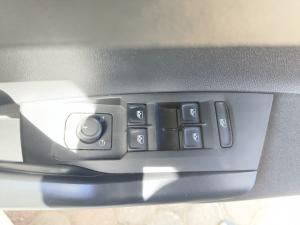Volkswagen Polo hatch 1.0TSI Life auto - Image 30