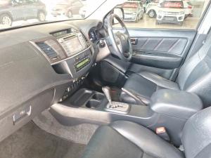 Toyota Fortuner 3.0D-4D Ltd edition auto - Image 7