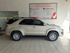Toyota Fortuner 3.0D-4D Ltd edition auto - Image 3