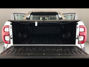 Toyota Hilux 2.8GD-6 double cab Legend auto - Image 18