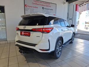 Toyota Fortuner 2.4GD-6 4x4 - Image 2