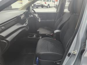 Toyota Rumion 1.5 SX manual - Image 7