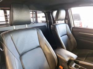 Toyota Hilux 2.8GD-6 Xtra cab 4x4 Legend manual - Image 12