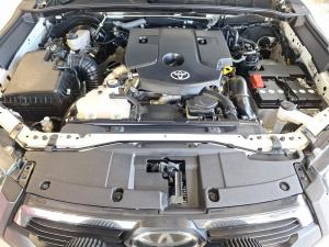 Toyota Hilux 2.8GD-6 Xtra cab 4x4 Legend manual - Image 15