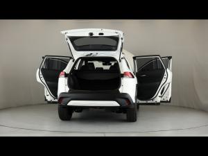 Toyota Corolla Cross 1.8 Hybrid XR - Image 9