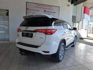Toyota Fortuner 2.8GD-6 4x4 VX - Image 2