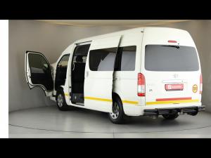 Toyota Hiace 2.5D-4D bus 14-seater GL - Image 10