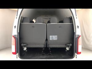 Toyota Hiace 2.5D-4D bus 14-seater GL - Image 18