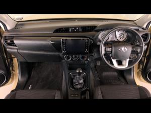 Toyota Hilux 2.4GD-6 Xtra cab Raider manual - Image 6