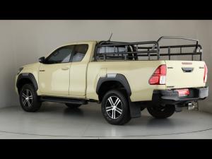Toyota Hilux 2.4GD-6 Xtra cab Raider manual - Image 8