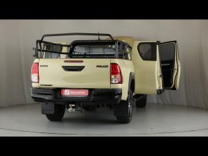Toyota Hilux 2.4GD-6 Xtra cab Raider manual - Image 9