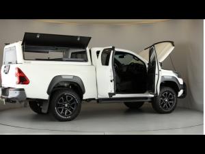 Toyota Hilux 2.8GD-6 Xtra cab 4x4 Legend auto - Image 16