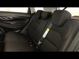 Toyota Urban Cruiser 1.5 XS - Image 21