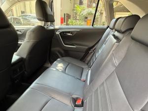 Toyota RAV4 2.5 VX Hybrid CVT E-FOUR - Image 8
