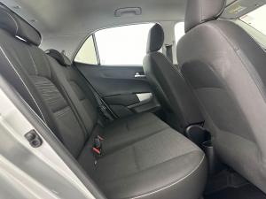 Kia Picanto 1.0 Street automatic - Image 12