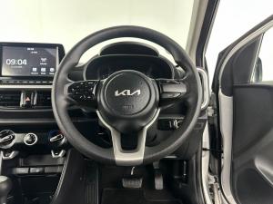 Kia Picanto 1.0 Street automatic - Image 20