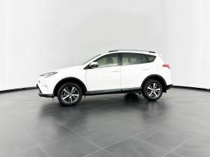 Toyota RAV4 2.0 GX automatic - Image 4