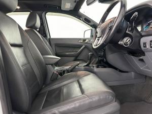 Ford Everest 3.2 Tdci LTD 4X4 automatic - Image 16