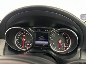 Mercedes-Benz GLA 200 automatic - Image 8