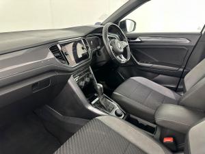 Volkswagen T-ROC 2.0 TSI 4M R-LINE DSG - Image 16