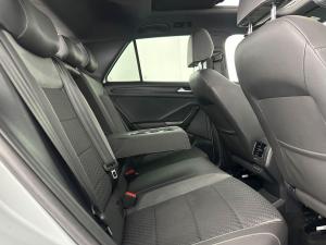 Volkswagen T-ROC 2.0 TSI 4M R-LINE DSG - Image 8
