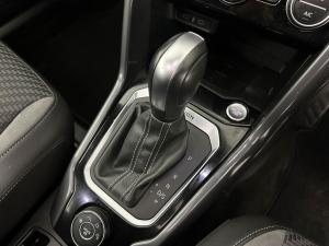 Volkswagen T-ROC 2.0 TSI 4M R-LINE DSG - Image 9