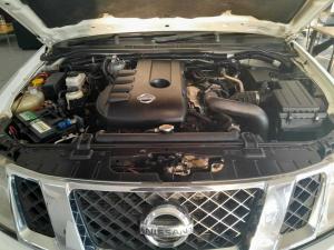 Nissan Navara 2.5 dCi LED/C - Image 9