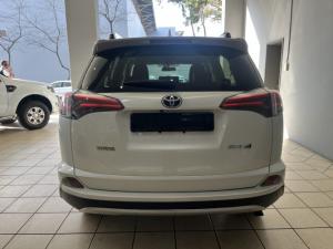 Toyota RAV4 2.0 GX auto - Image 4