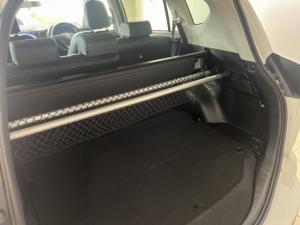 Toyota RAV4 2.0 GX auto - Image 5