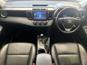 Toyota RAV4 2.0 GX auto - Image 6