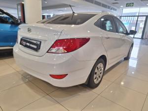 Hyundai Accent sedan 1.6 Motion - Image 3